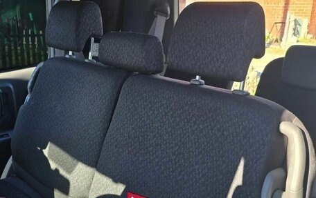 Toyota Sienta I, 2012 год, 849 000 рублей, 13 фотография