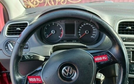 Volkswagen Polo VI (EU Market), 2015 год, 1 050 000 рублей, 16 фотография