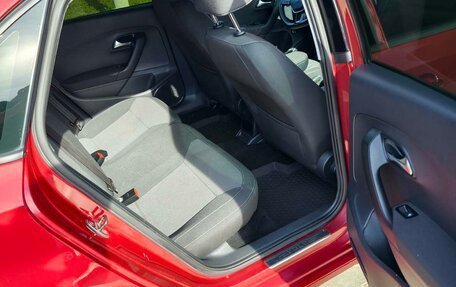 Volkswagen Polo VI (EU Market), 2015 год, 1 050 000 рублей, 36 фотография