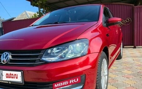 Volkswagen Polo VI (EU Market), 2015 год, 1 050 000 рублей, 30 фотография