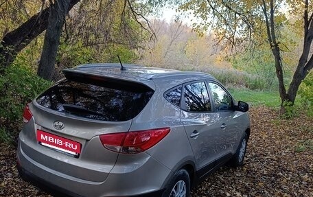 Hyundai ix35 I рестайлинг, 2010 год, 695 000 рублей, 3 фотография