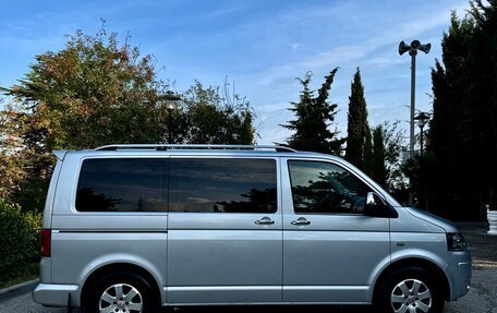 Volkswagen Caravelle T5, 2010 год, 1 800 000 рублей, 4 фотография
