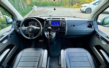Volkswagen Caravelle T5, 2010 год, 1 800 000 рублей, 15 фотография