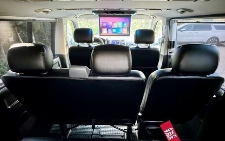Volkswagen Caravelle T5, 2010 год, 1 800 000 рублей, 26 фотография