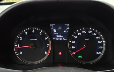 Hyundai Solaris II рестайлинг, 2011 год, 669 000 рублей, 23 фотография