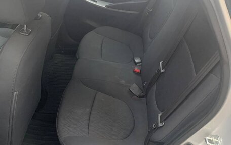 Hyundai Solaris II рестайлинг, 2012 год, 619 000 рублей, 12 фотография