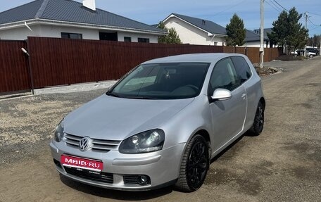 Volkswagen Golf V, 2004 год, 430 000 рублей, 1 фотография
