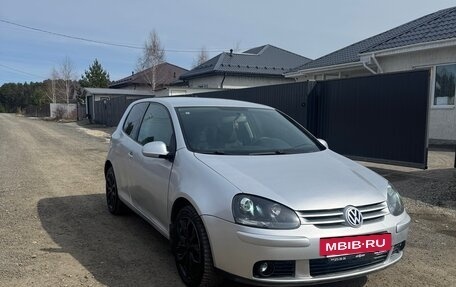 Volkswagen Golf V, 2004 год, 430 000 рублей, 2 фотография