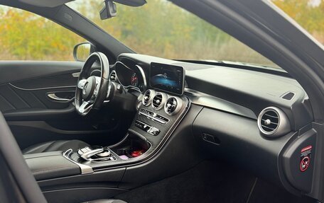Mercedes-Benz C-Класс, 2019 год, 2 590 000 рублей, 5 фотография