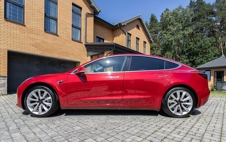 Tesla Model 3 I, 2019 год, 2 800 000 рублей, 2 фотография