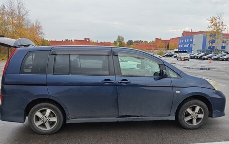 Toyota ISis I, 2005 год, 700 000 рублей, 8 фотография