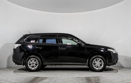 Mitsubishi Outlander III рестайлинг 3, 2013 год, 1 090 000 рублей, 3 фотография