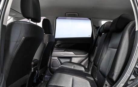 Mitsubishi Outlander III рестайлинг 3, 2013 год, 1 090 000 рублей, 12 фотография