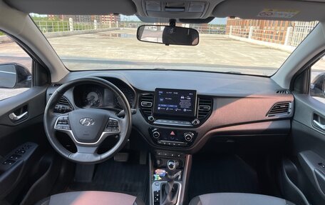 Hyundai Solaris II рестайлинг, 2021 год, 1 799 000 рублей, 13 фотография