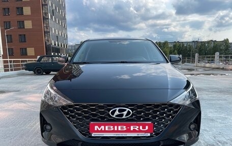 Hyundai Solaris II рестайлинг, 2021 год, 1 799 000 рублей, 8 фотография