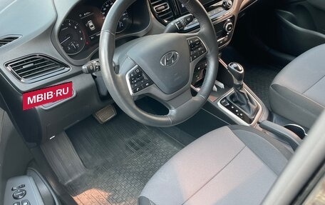 Hyundai Solaris II рестайлинг, 2021 год, 1 799 000 рублей, 9 фотография