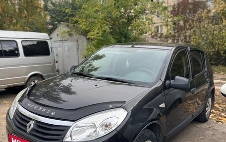 Renault Sandero I, 2013 год, 700 000 рублей, 4 фотография