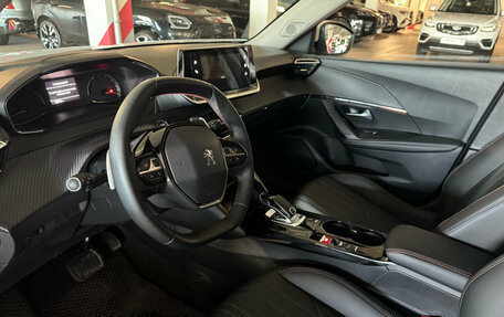 Peugeot 2008 II, 2021 год, 1 999 000 рублей, 7 фотография