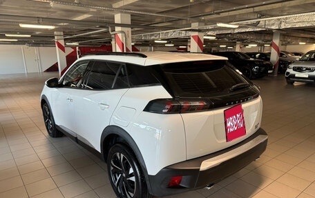 Peugeot 2008 II, 2021 год, 1 999 000 рублей, 4 фотография