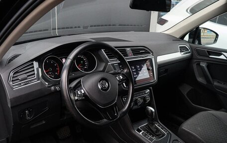 Volkswagen Tiguan II, 2020 год, 2 900 000 рублей, 15 фотография