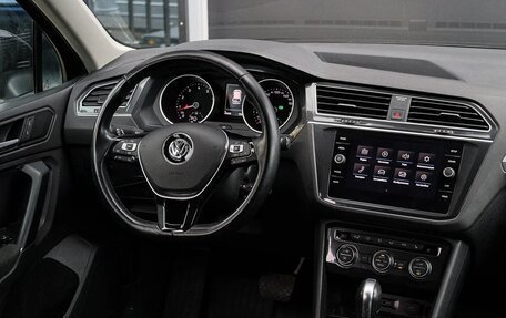 Volkswagen Tiguan II, 2020 год, 2 900 000 рублей, 11 фотография