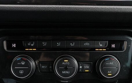 Volkswagen Tiguan II, 2020 год, 2 900 000 рублей, 19 фотография