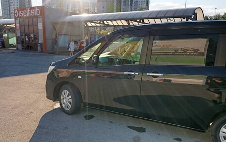 Nissan Serena IV, 2012 год, 1 600 000 рублей, 4 фотография
