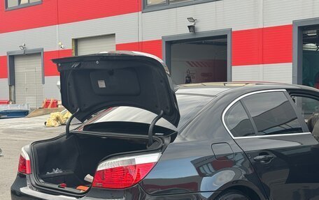 BMW 5 серия, 2006 год, 1 700 000 рублей, 3 фотография
