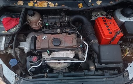 Peugeot 206, 2001 год, 180 000 рублей, 10 фотография