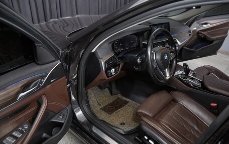 BMW 5 серия, 2019 год, 3 950 000 рублей, 9 фотография