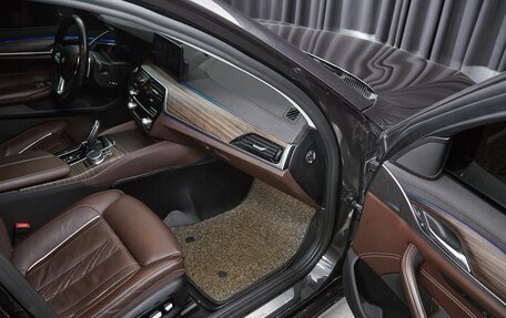 BMW 5 серия, 2019 год, 3 950 000 рублей, 16 фотография