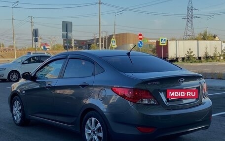 Hyundai Solaris II рестайлинг, 2011 год, 890 000 рублей, 4 фотография