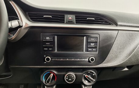 KIA Rio IV, 2022 год, 1 744 000 рублей, 15 фотография