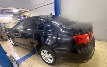 Volkswagen Jetta VI, 2013 год, 850 000 рублей, 4 фотография