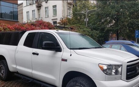 Toyota Tundra II, 2011 год, 3 950 000 рублей, 1 фотография