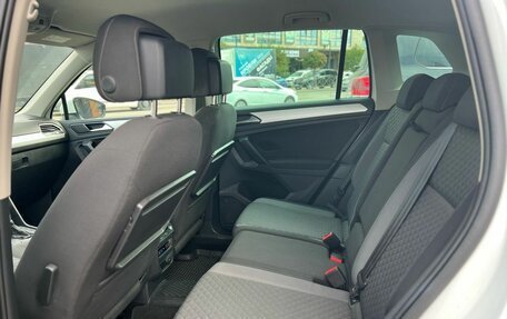 Volkswagen Tiguan II, 2017 год, 2 118 000 рублей, 15 фотография