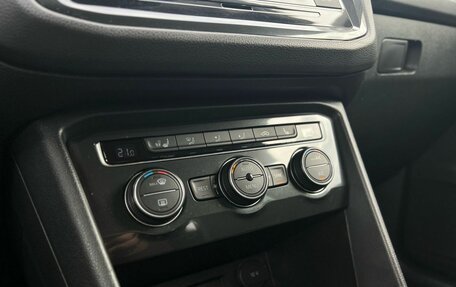 Volkswagen Tiguan II, 2017 год, 2 118 000 рублей, 12 фотография