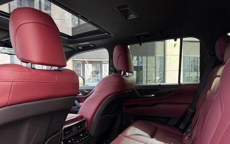 Lexus LX, 2022 год, 12 199 000 рублей, 11 фотография