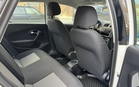 Volkswagen Polo VI (EU Market), 2011 год, 720 000 рублей, 10 фотография