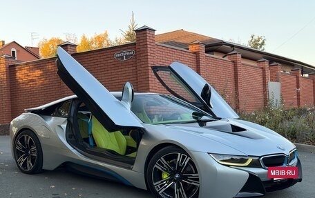 BMW i8 I рестайлинг, 2015 год, 5 990 000 рублей, 14 фотография