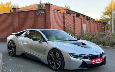 BMW i8 I рестайлинг, 2015 год, 5 990 000 рублей, 19 фотография