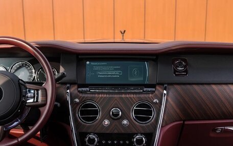 Rolls-Royce Cullinan, 2021 год, 38 500 000 рублей, 11 фотография