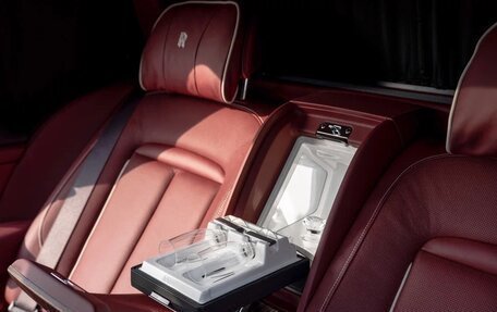Rolls-Royce Cullinan, 2021 год, 38 500 000 рублей, 15 фотография