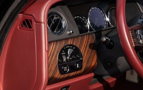 Rolls-Royce Cullinan, 2021 год, 38 500 000 рублей, 23 фотография