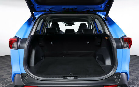 Toyota RAV4, 2020 год, 2 990 000 рублей, 9 фотография