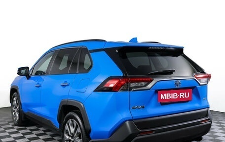 Toyota RAV4, 2020 год, 2 990 000 рублей, 5 фотография