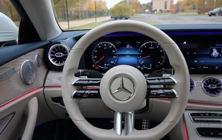Mercedes-Benz E-Класс, 2020 год, 5 900 000 рублей, 11 фотография