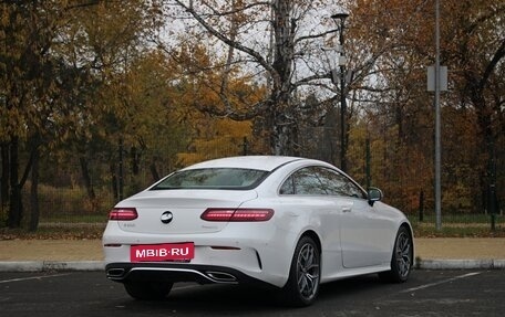 Mercedes-Benz E-Класс, 2020 год, 5 900 000 рублей, 2 фотография