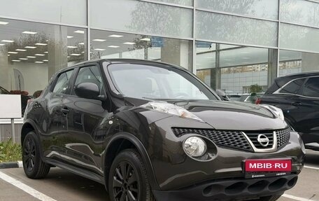 Nissan Juke II, 2011 год, 680 000 рублей, 1 фотография
