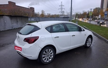 Opel Astra J, 2013 год, 1 000 000 рублей, 5 фотография